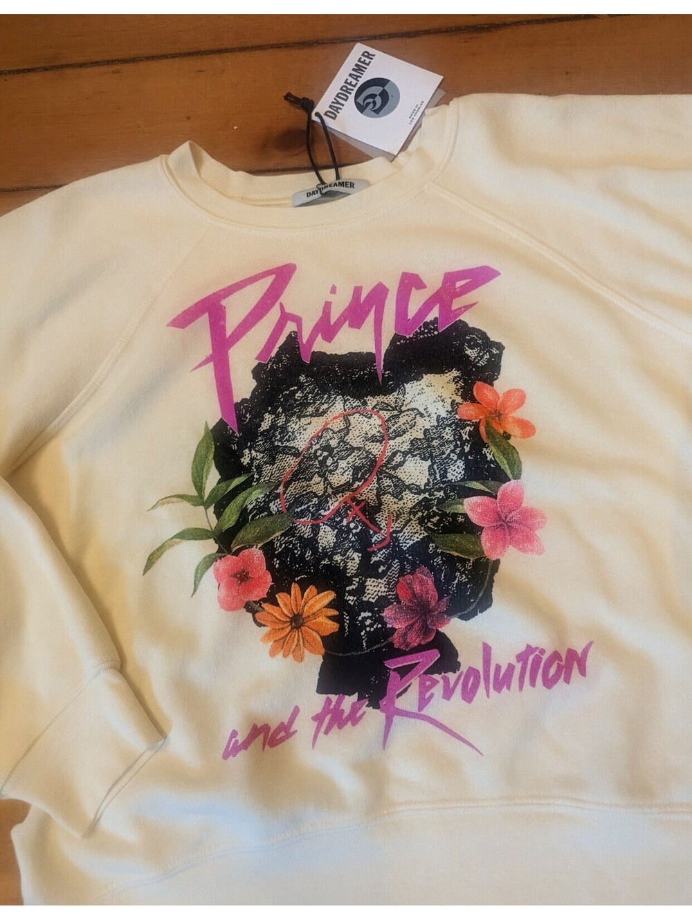 NWT DAYDREAMER PRINCE AND THE REVOLUTION LIGHTWEIGHT RAGLAN SWEATSHIRT SIZE S